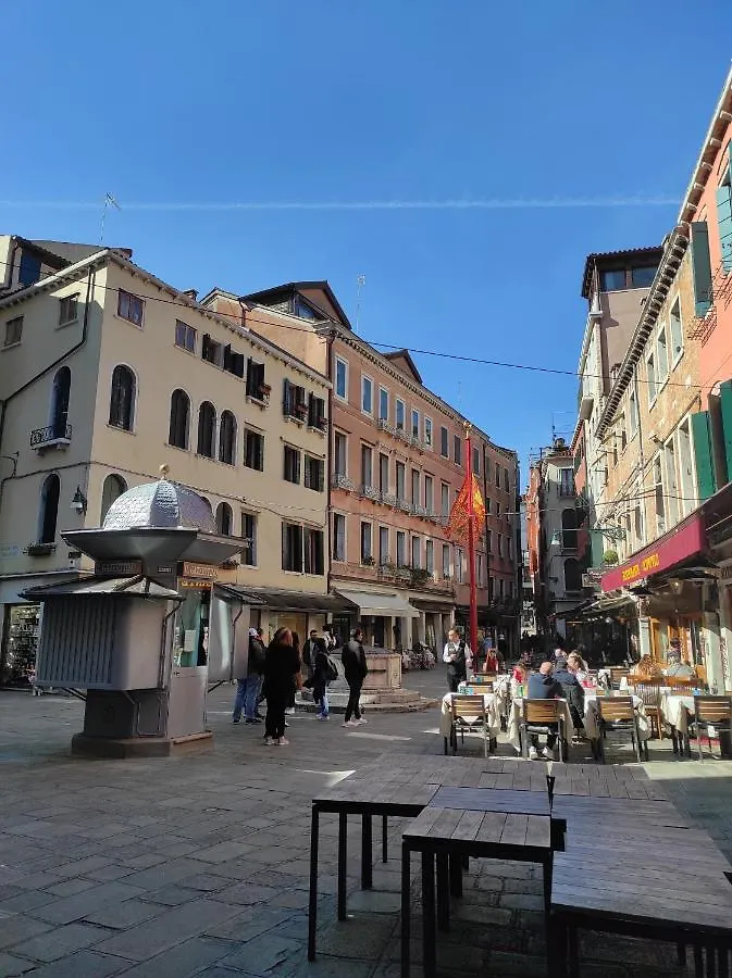 Ve-Nice Suite San Marco C4439 Venice Italy