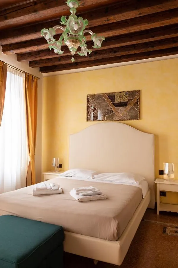Apartment Ve-Nice Suite San Marco C4439 Venice