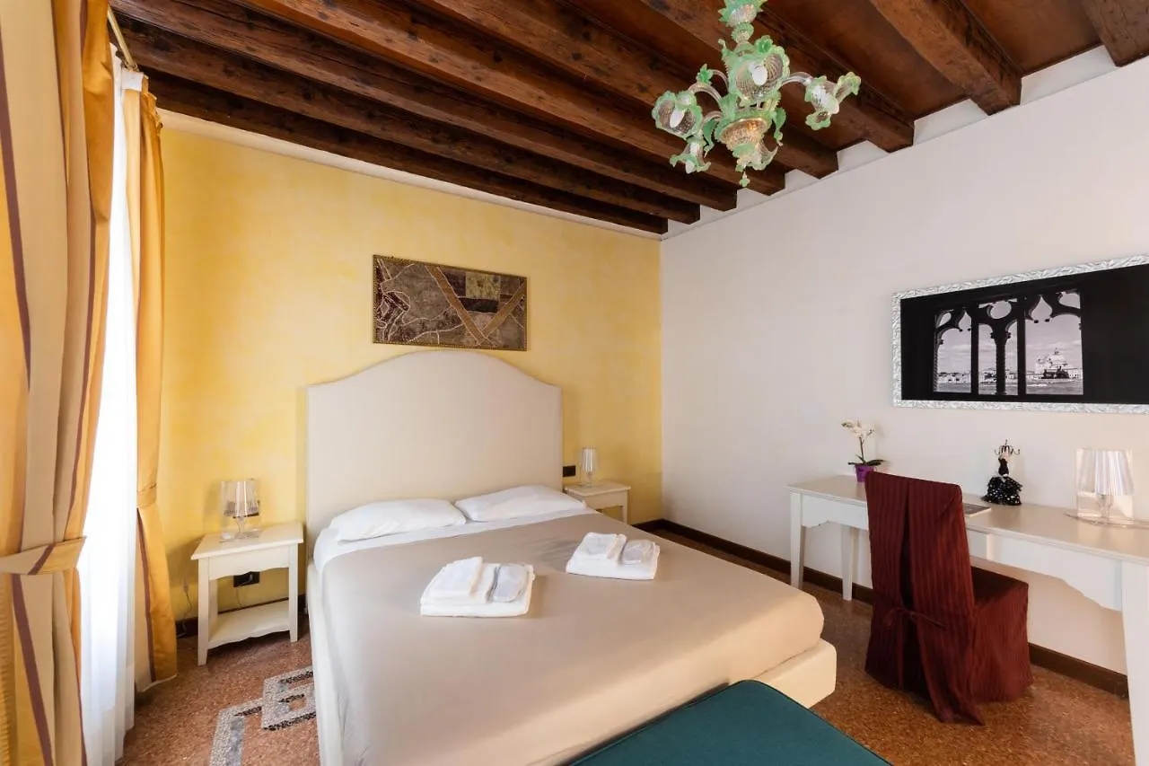 Apartment Ve-Nice Suite San Marco C4439 Venice