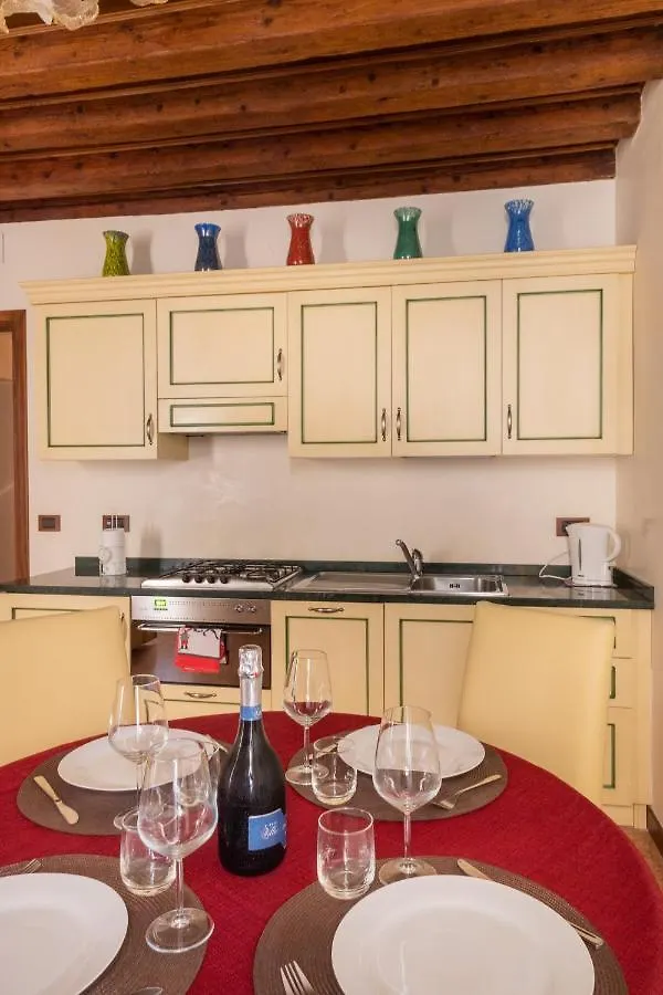 Apartment Ve-Nice Suite San Marco C4439 Venice