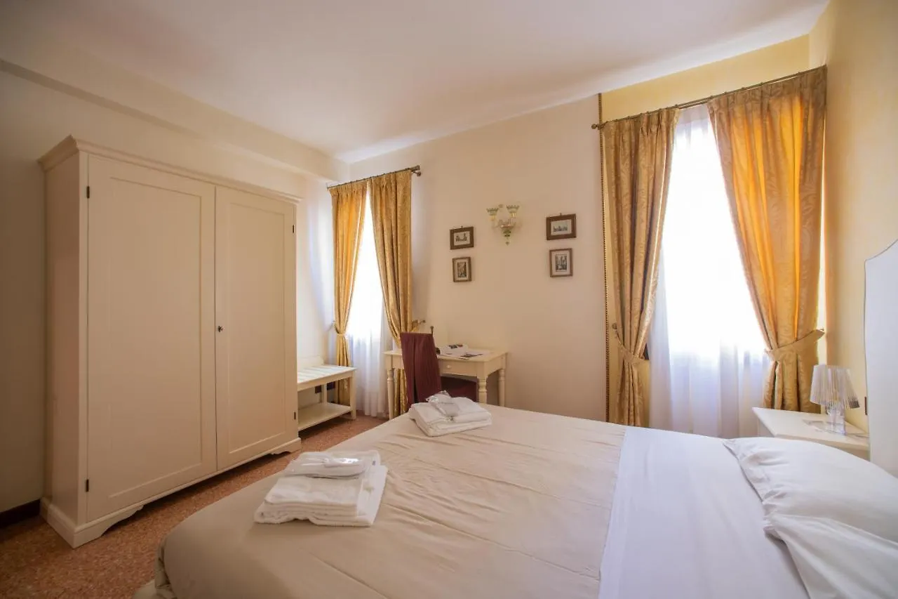 Ve-Nice Suite San Marco C4439 Venice Apartment